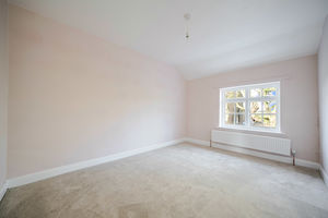 Guest bedroom- click for photo gallery